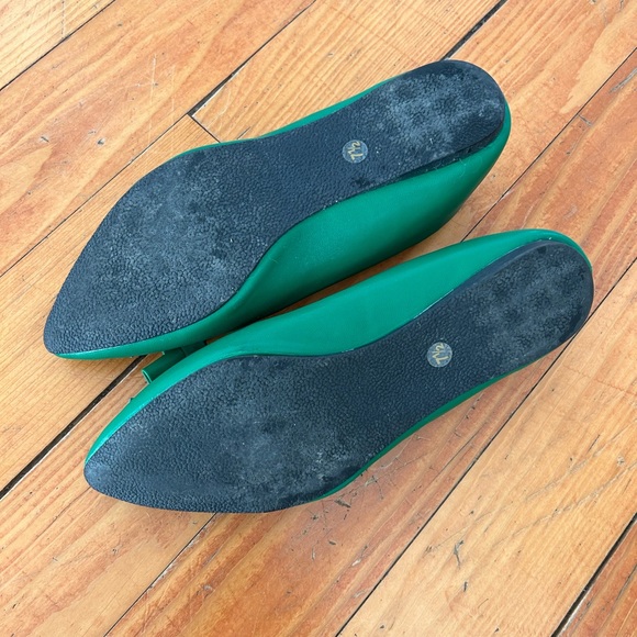 Emerald green flats with bow - Picture 4 of 4